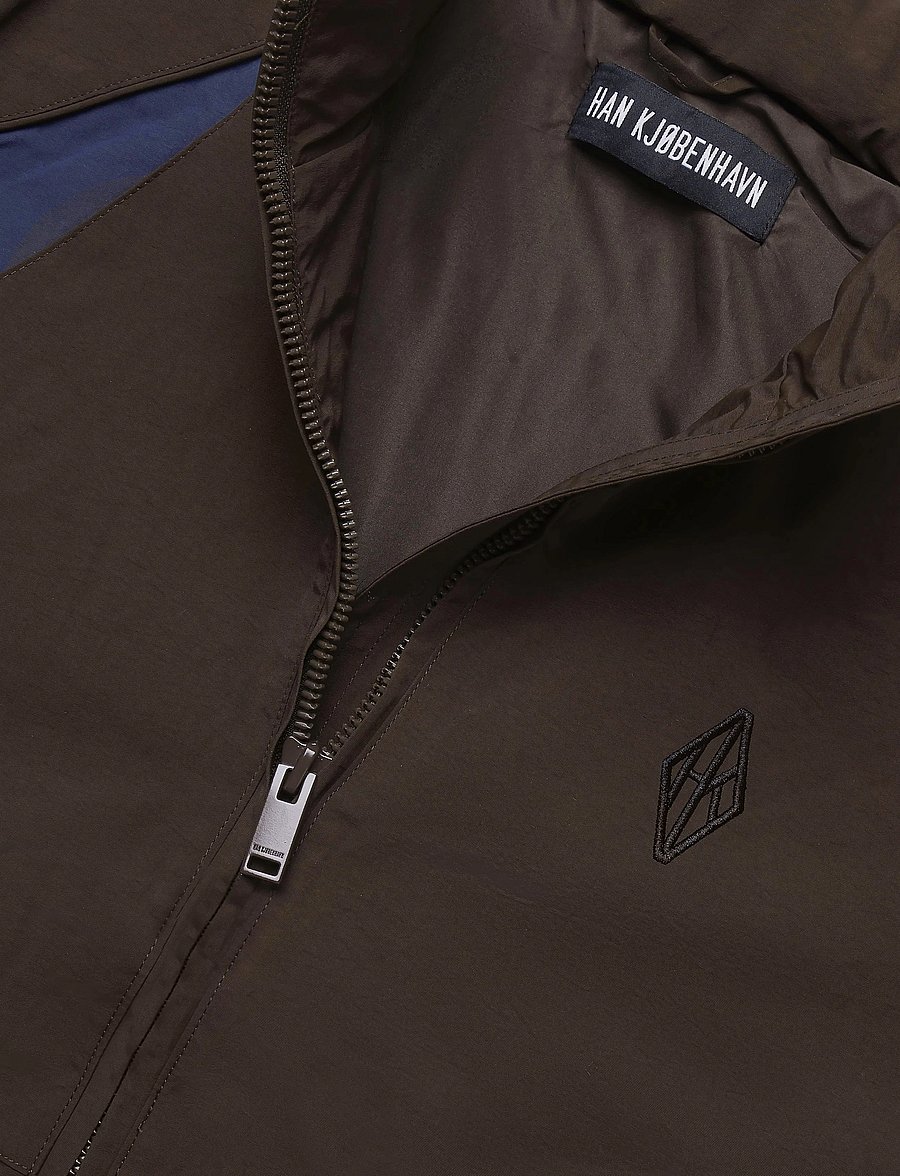 HAN Kjøbenhavn - Technical Hooded Jacket - efterårsjakker - dark brown - 3