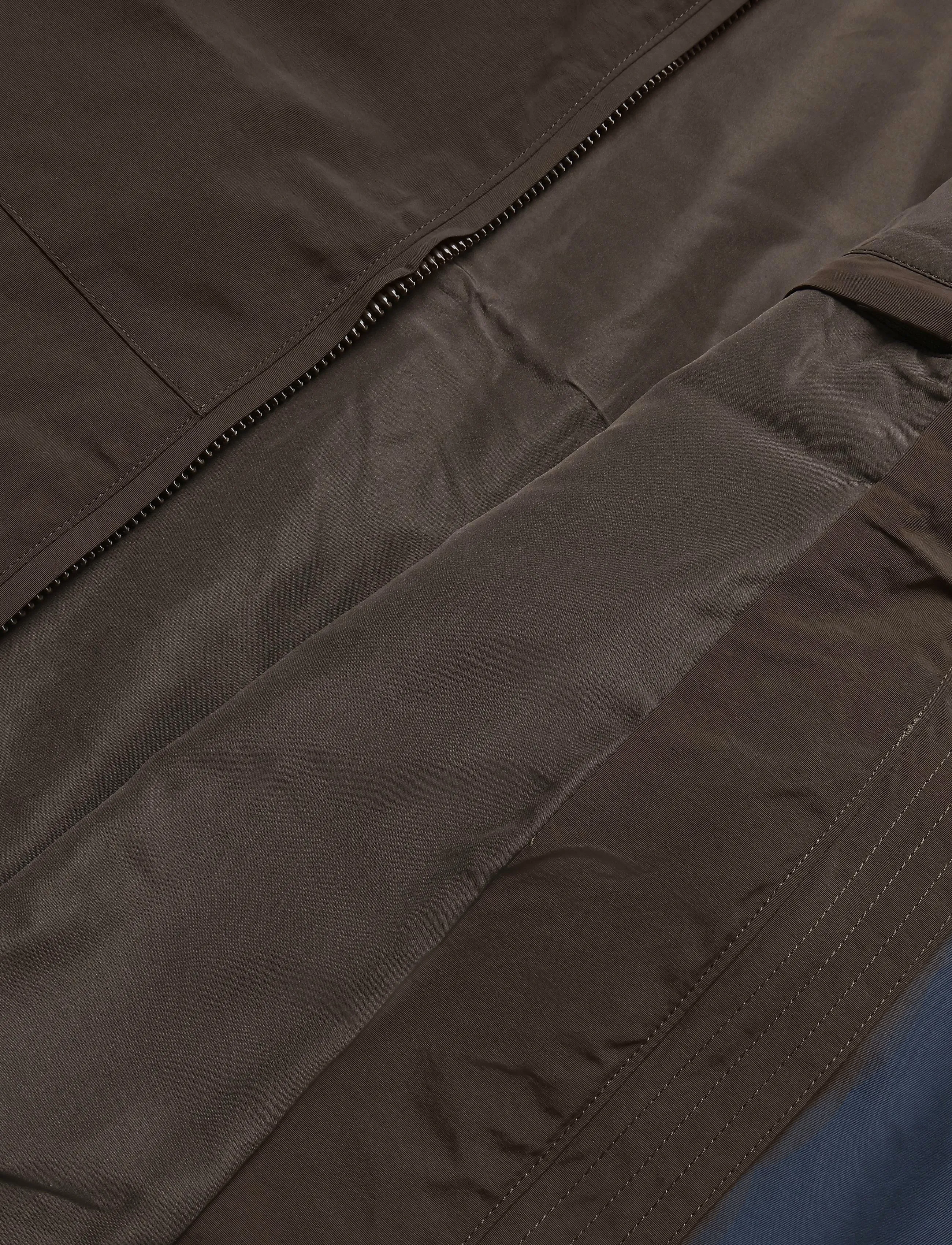 HAN Kjøbenhavn - Technical Hooded Jacket - efterårsjakker - dark brown - 5