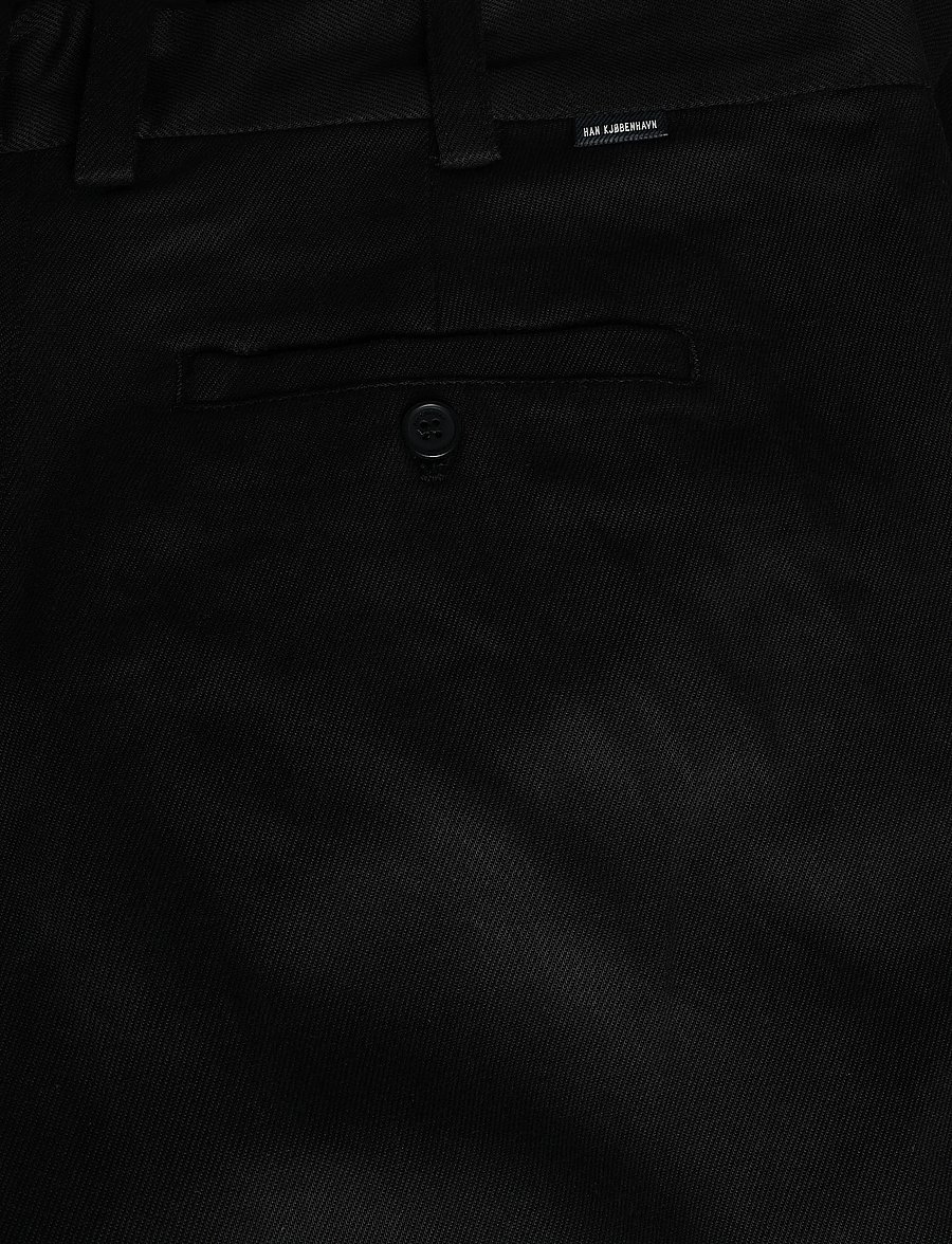 HAN Kjøbenhavn - Relaxed Tencel Trousers - vabaajapüksid - black - 5