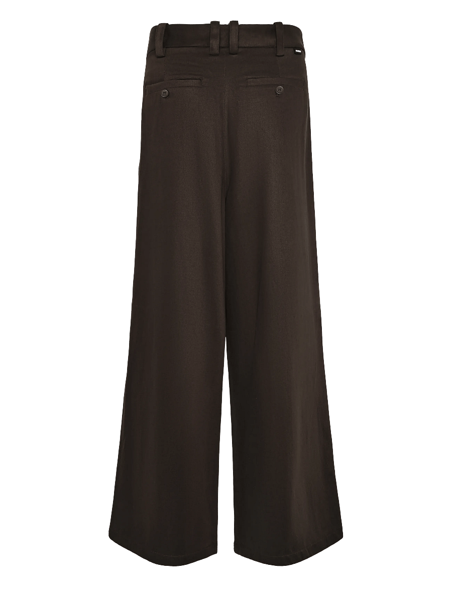 HAN Kjøbenhavn - Relaxed Tencel Trousers - freizeithosen - dark brown - 2