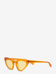 HAN Kjøbenhavn - Race - d-shaped solbriller - transparent orange - 1