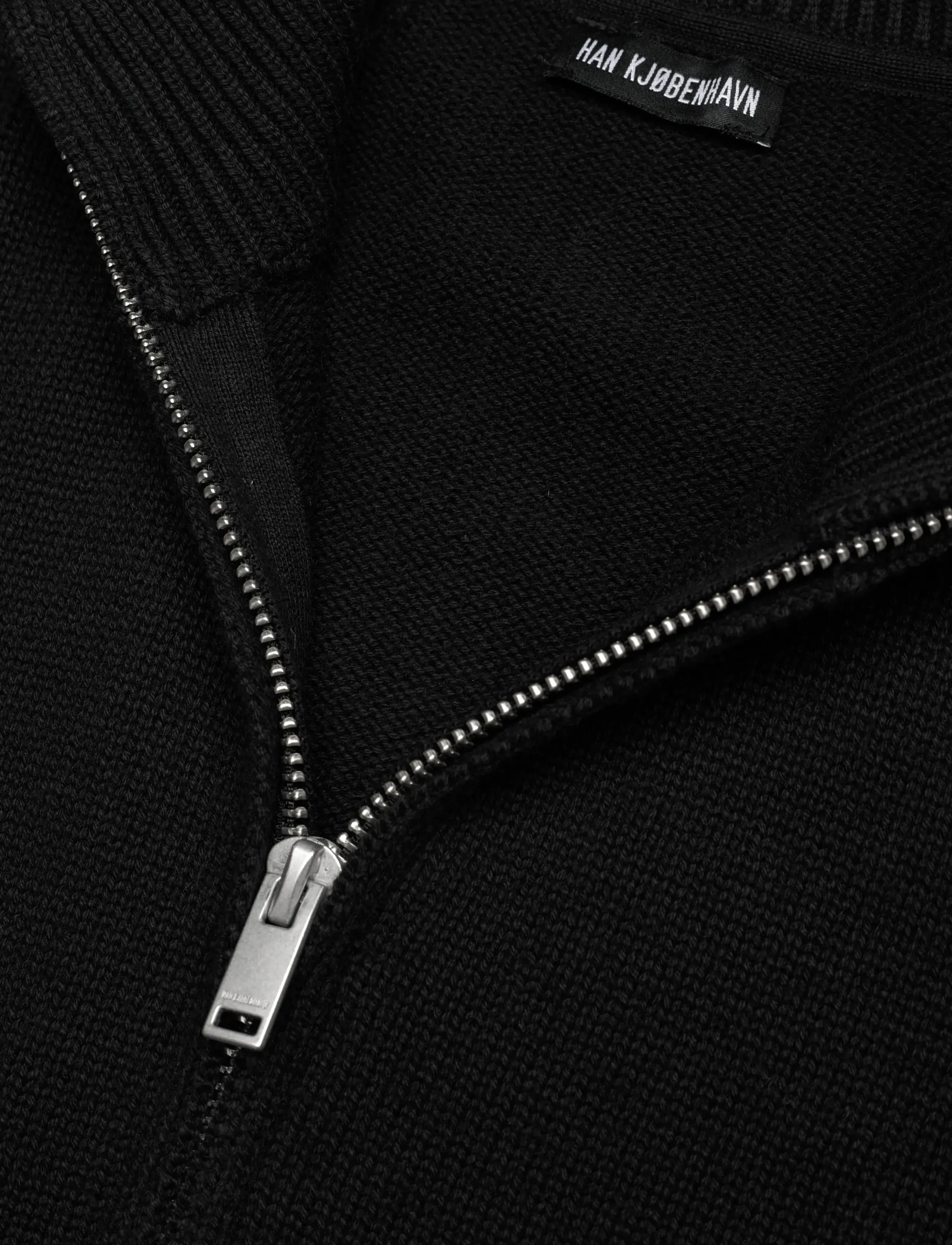 HAN Kjøbenhavn - Diamond Knit Cardigan - black - 2