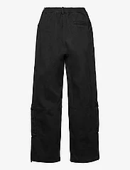 HAN Kjøbenhavn - Cotton Boxy Cargo Trousers - cargo kelnės - black - 1