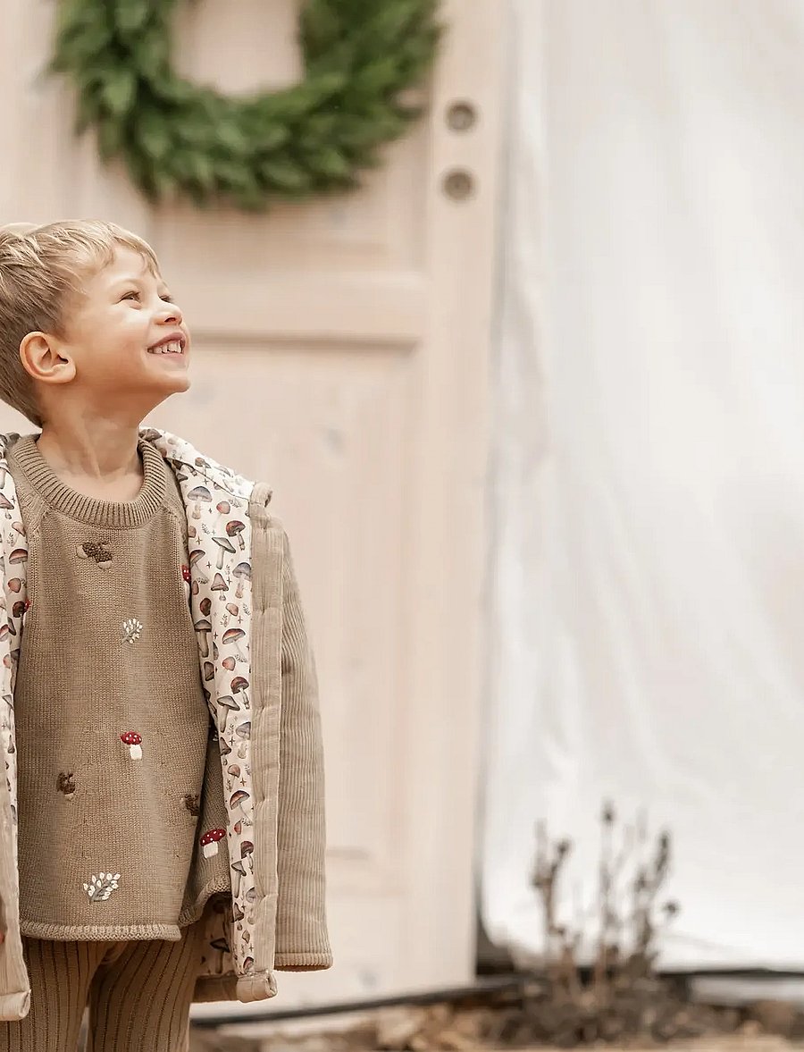 Hanevild - Mushroom jacket - teksa ja velvet - rainy - 5