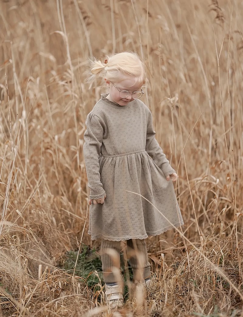 Hanevild - scallop dress - långärmade babyklänningar - crockery - 0