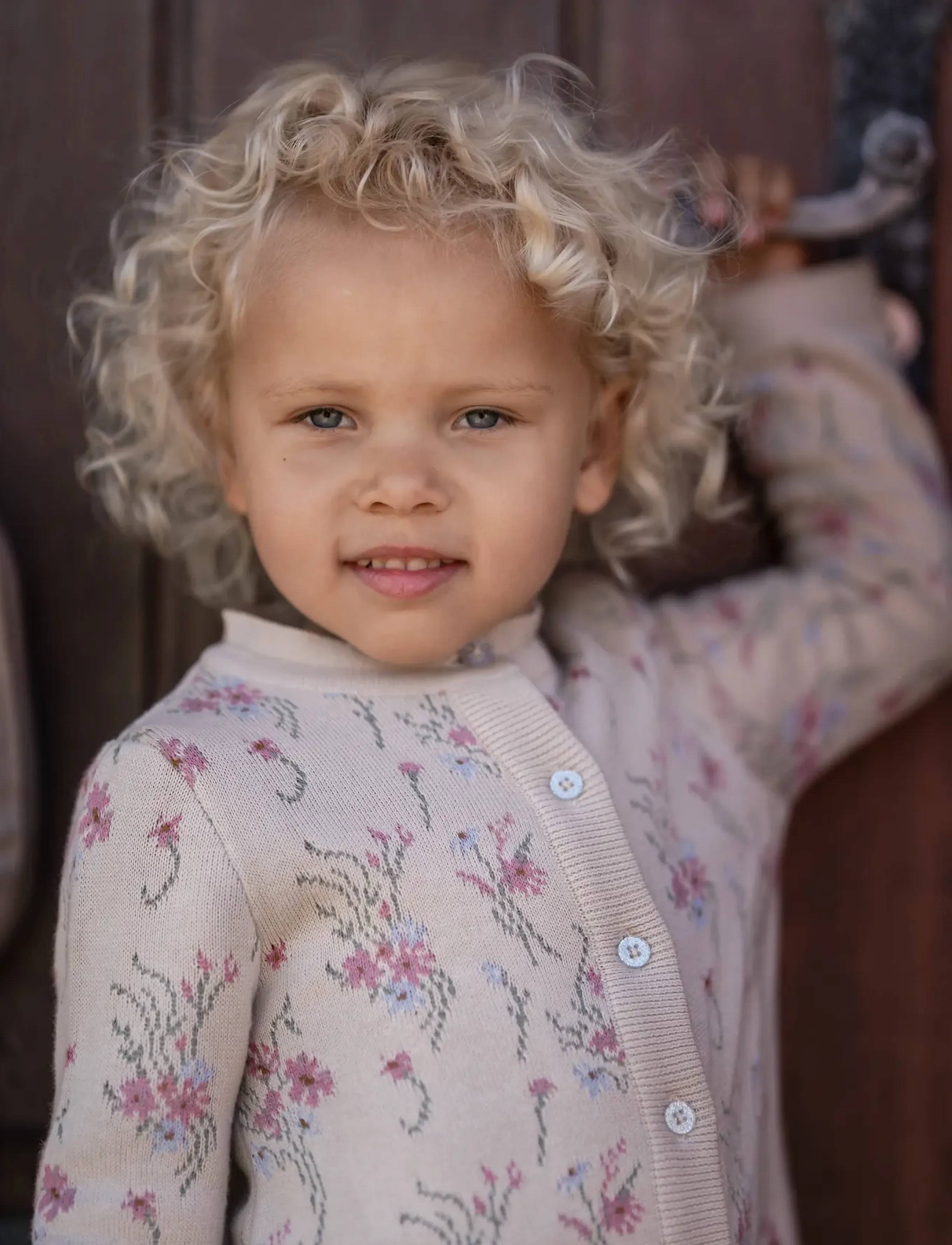 Hanevild Flower Cardigan, 98, Beige, Strik > Cardigans, Børn