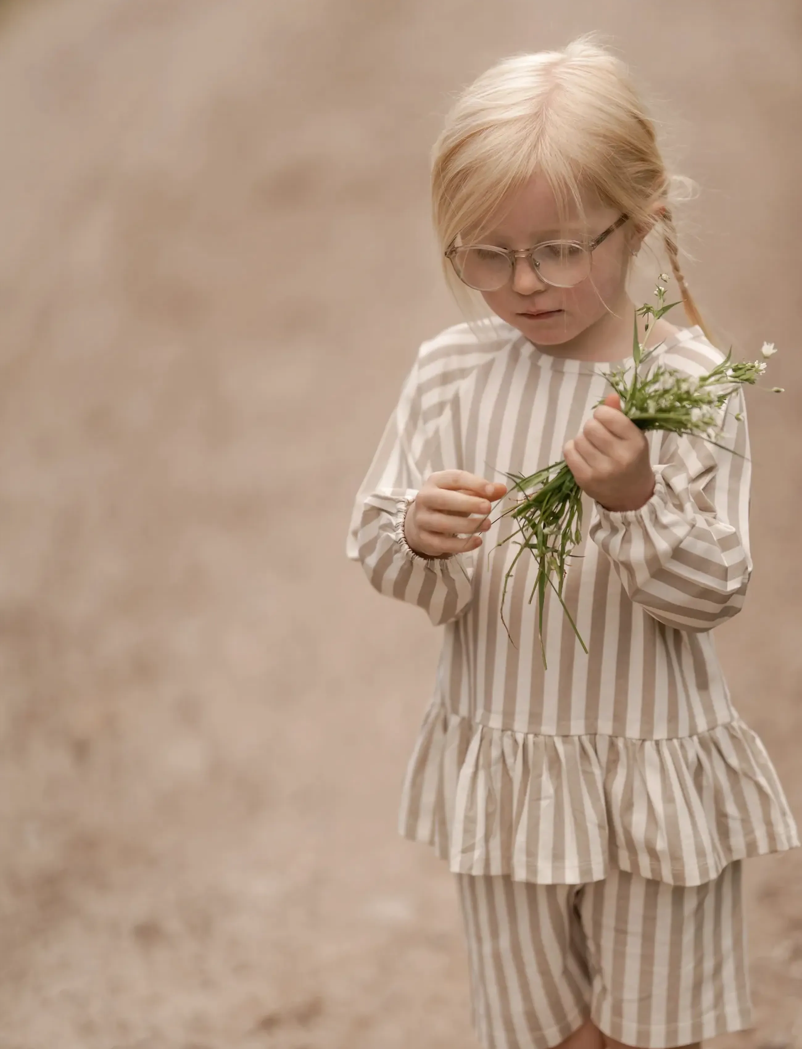 Hanevild Striped Blouse Girl, Børn, Stribet Peplum Bluse, Beige, Str: 110/116