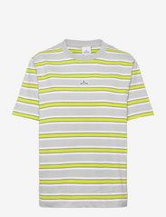 Hanger by Holzweiler - Hanger Striped Tee - t-shirts - grey lime 0340 - 0