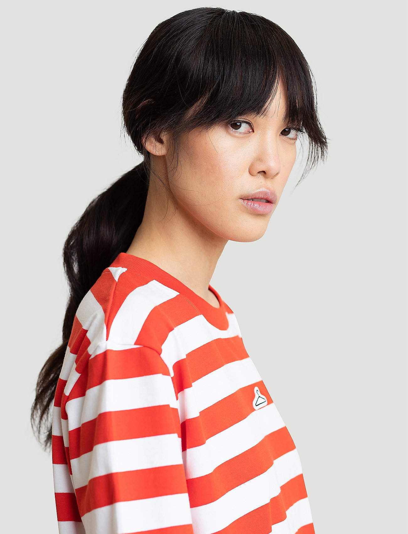 Hanger by Holzweiler - Hanger Striped Tee - t-särgid - red white 1664 - 4