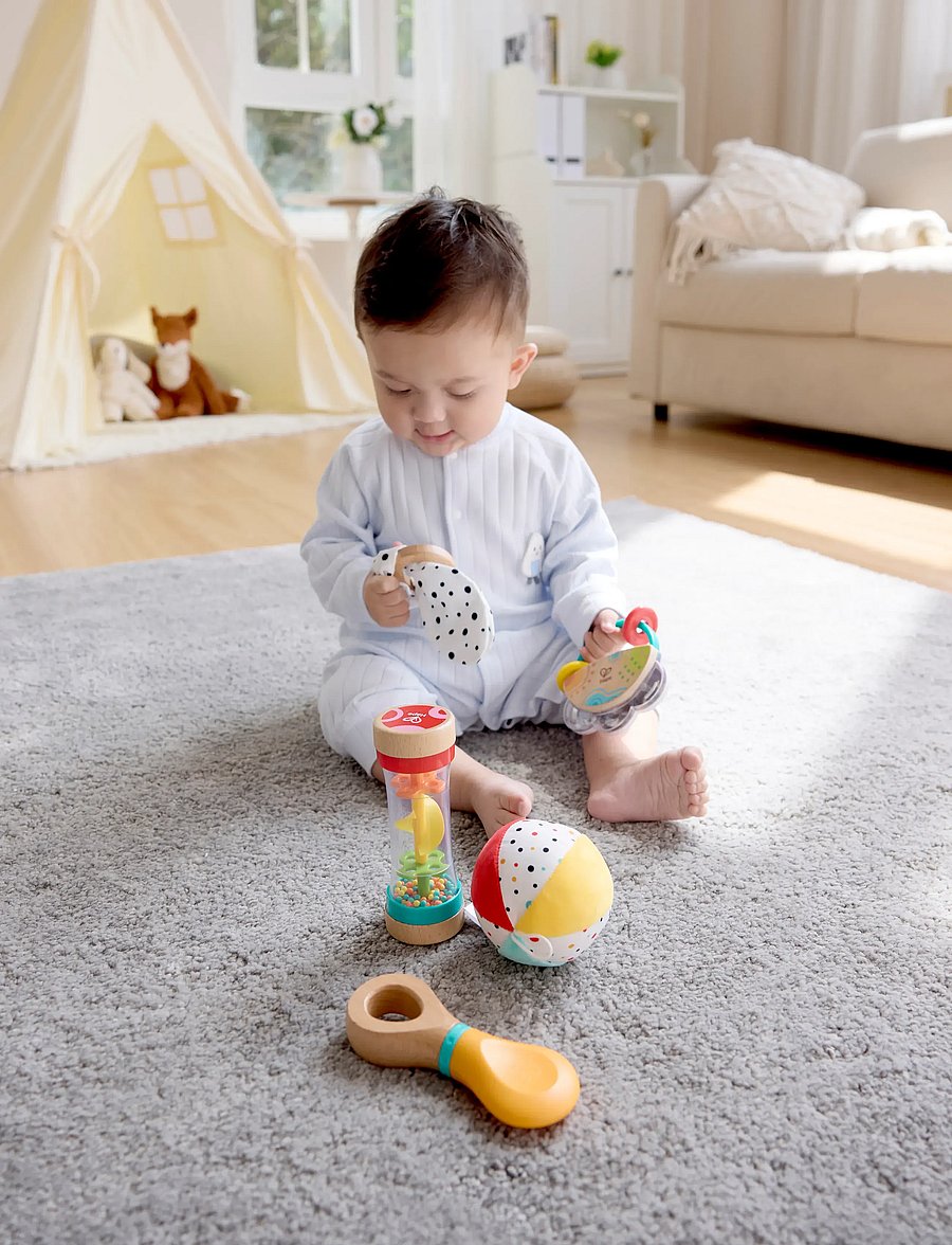 Hape - Hape 5 In 1 Baby Sensory Set - hristur og hringlur - muti - 0