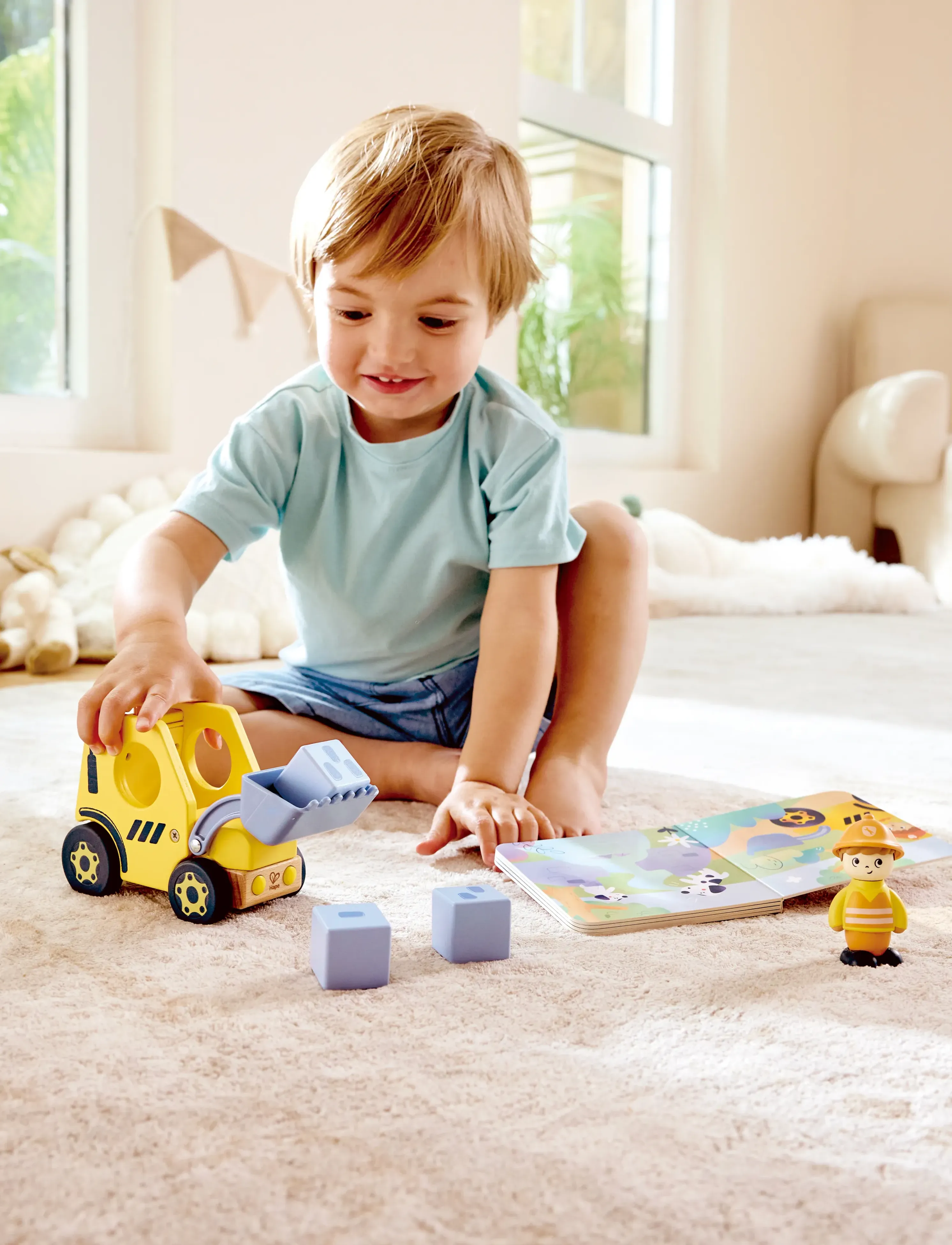 Hape Hape The Buzzing Bulldozer With Sound, One Size, Yellow, Toy Cars > Other Toy Cars, Børn
