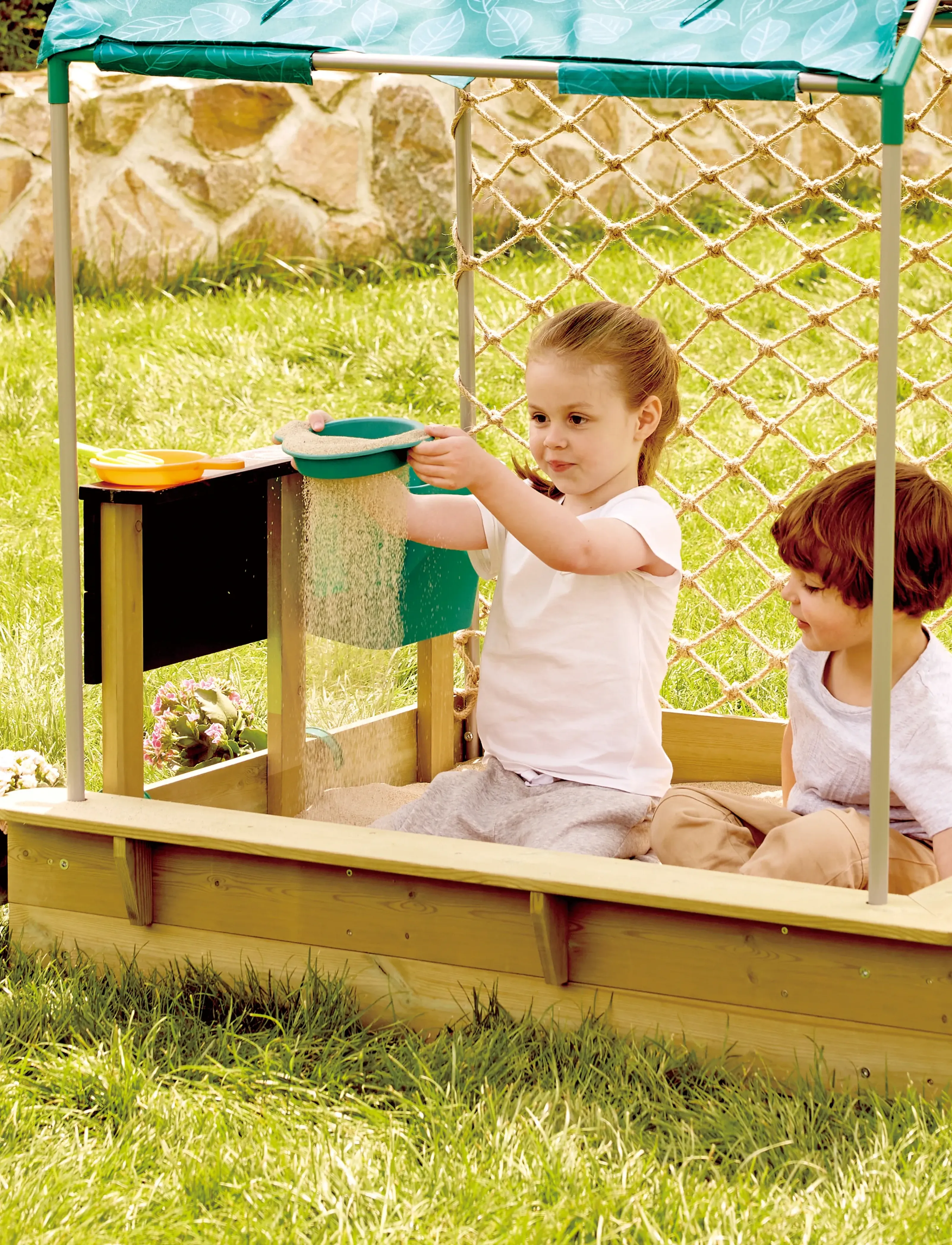Hape Hape Multifunctional Sandpit, One Size, Multi/patterned, Outdoor Legetøj > Sandpit, Børn
