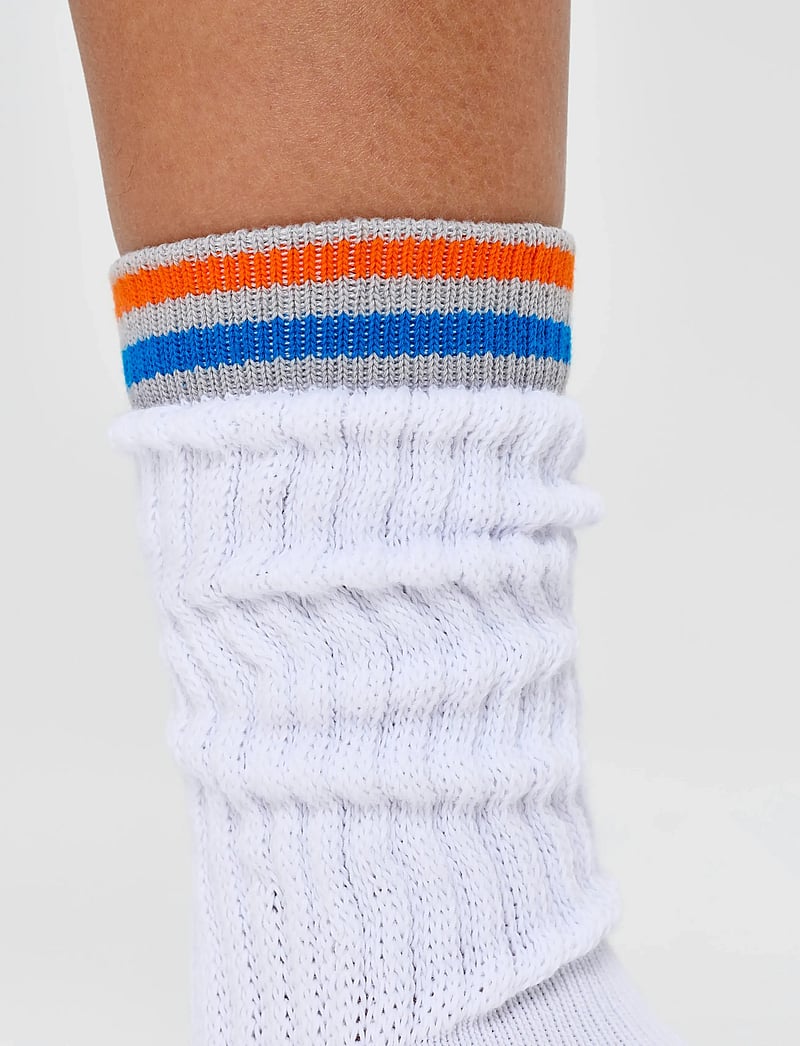 Happy Socks - Sneaker Slouch Sock - crew socks - white - 1
