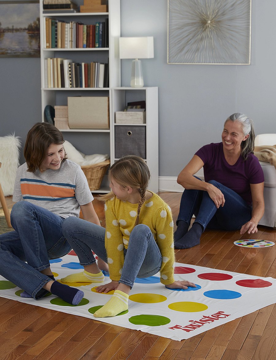 Hasbro Gaming - Twister Twister game - active games - multi coloured - 5