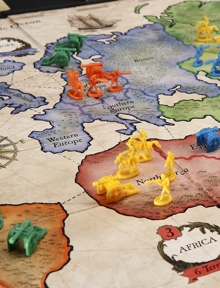 Hasbro Gaming - Risk Board game War - brädspel - multi coloured - 0