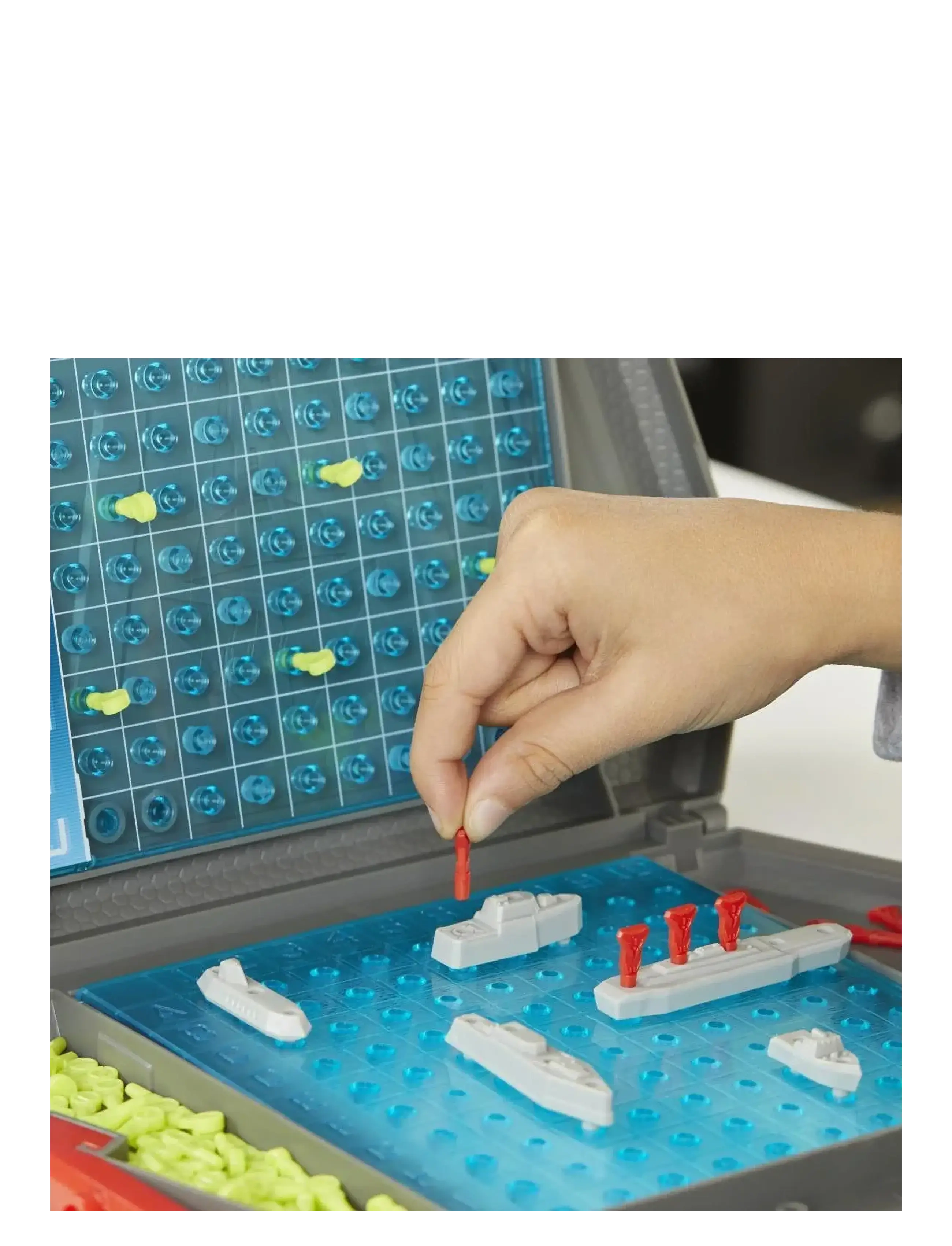 Hasbro Gaming - Battleship Board game Strategy - multi coloured - 4