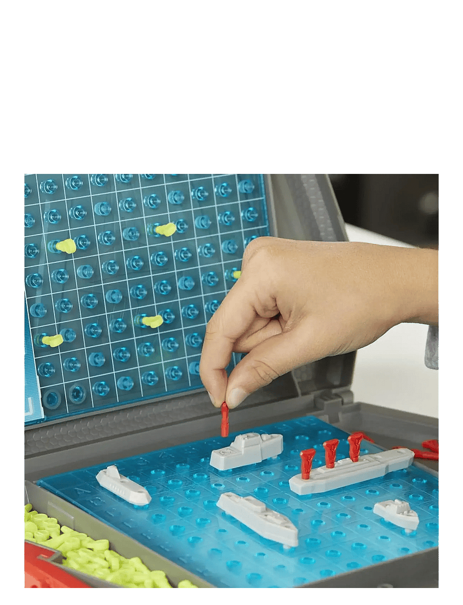 Hasbro Gaming - Battleship Board game Strategy - multi coloured - 4