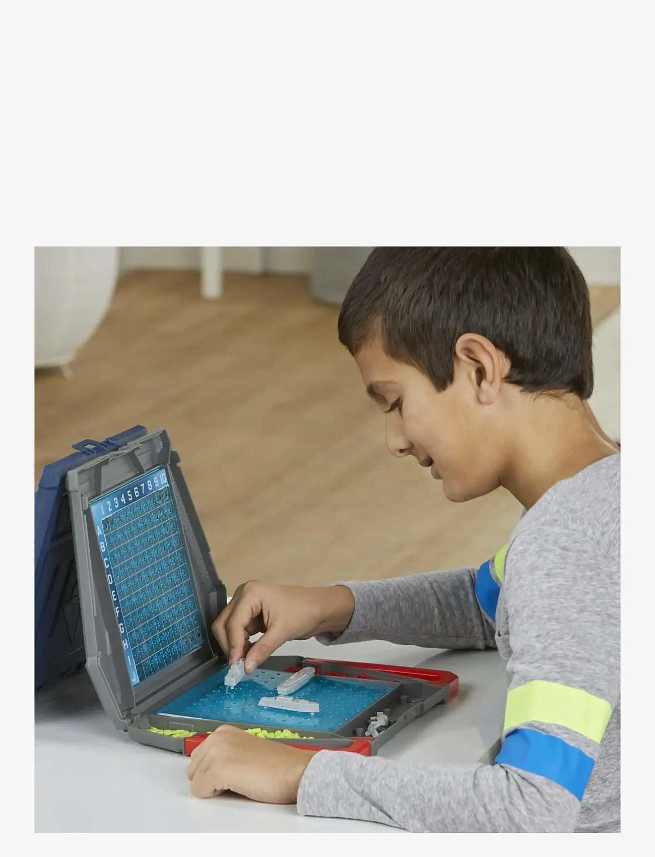 Hasbro Gaming - Battleship Board game Strategy - multi coloured - 5