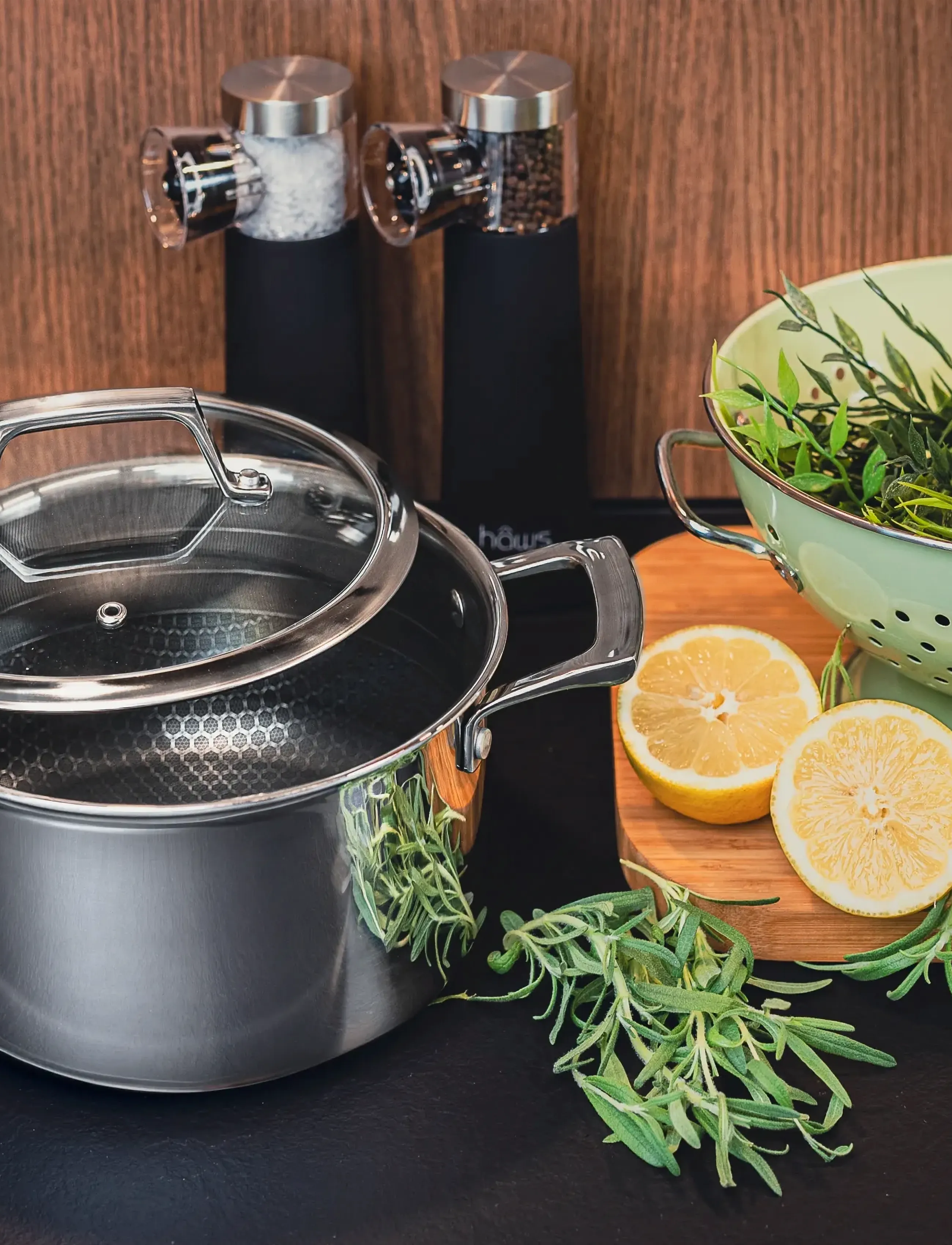 Hâws Santo Casserole 3.4L W/Lid Hybrid Coating, 3.4 L, Pots & Pans, Silber - Dishes, Homeware