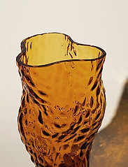 Hein Studio - Ostrea Rock Glass Vase - Amber - große vasen - amber - 6