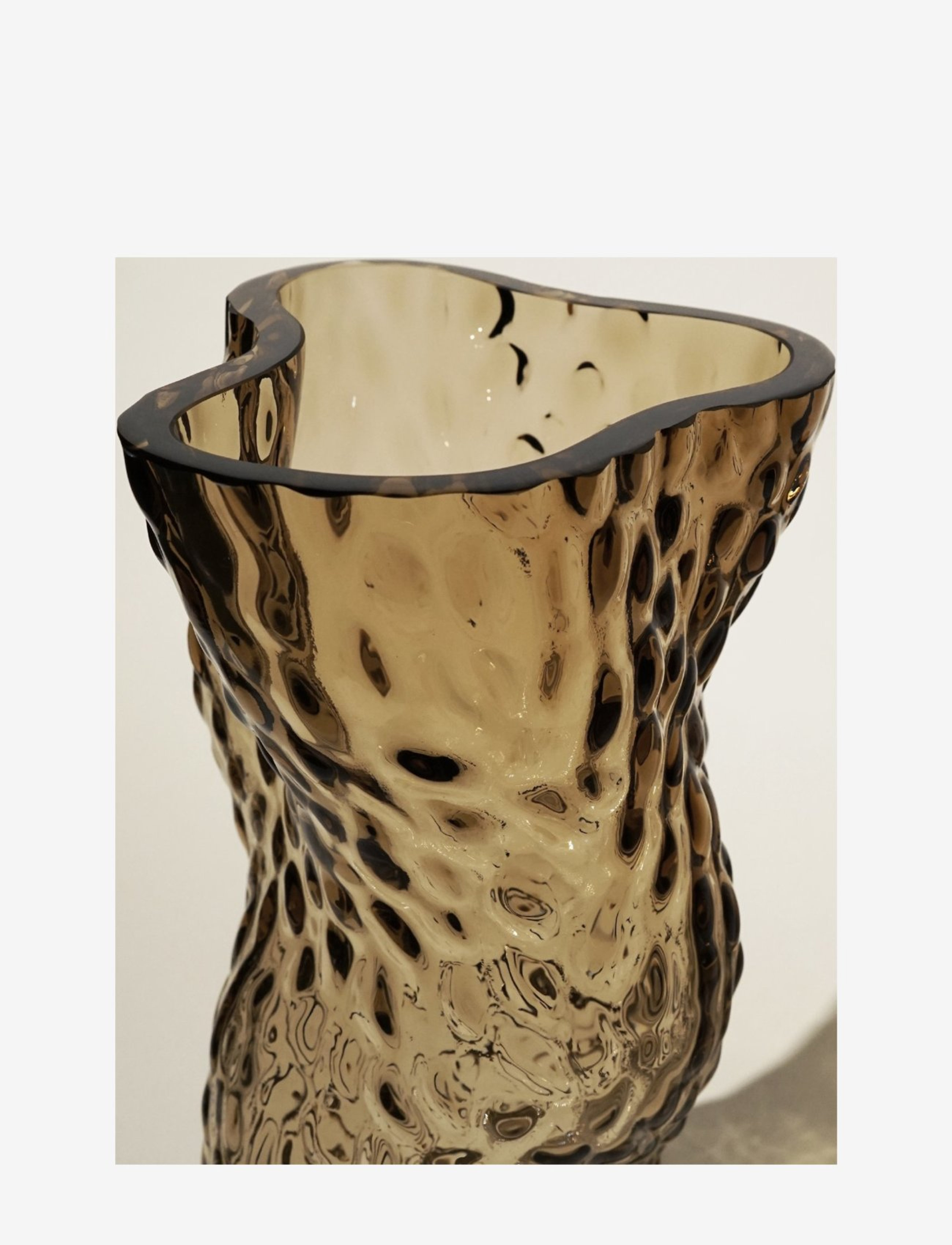 Hein Studio - Ostrea Rock Glass Vase - Smoke - smoke - 1