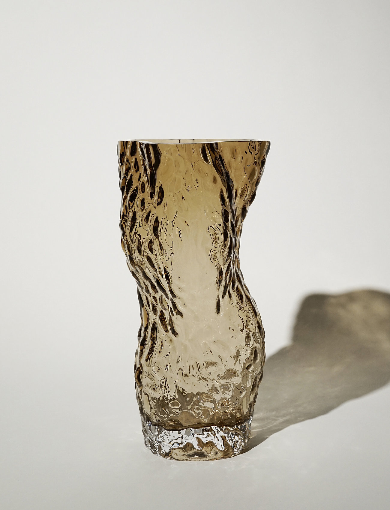 Hein Studio - Ostrea Rock Glass Vase - Smoke - smoke - 4