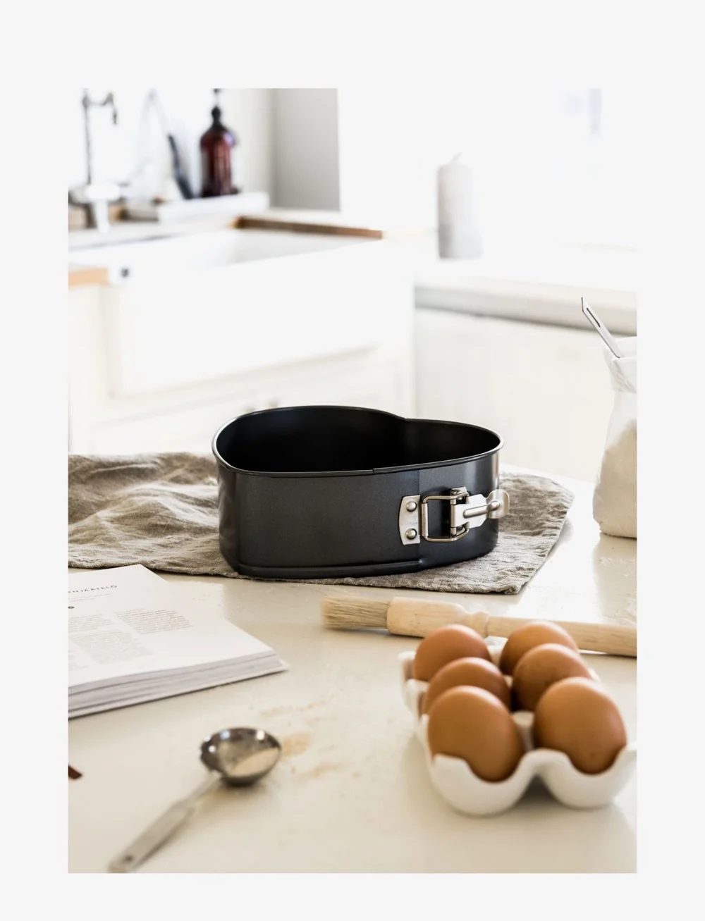 Heirol - SPRINGFORM SMALL HEART - küpsise- ja koogivormid - black - 1