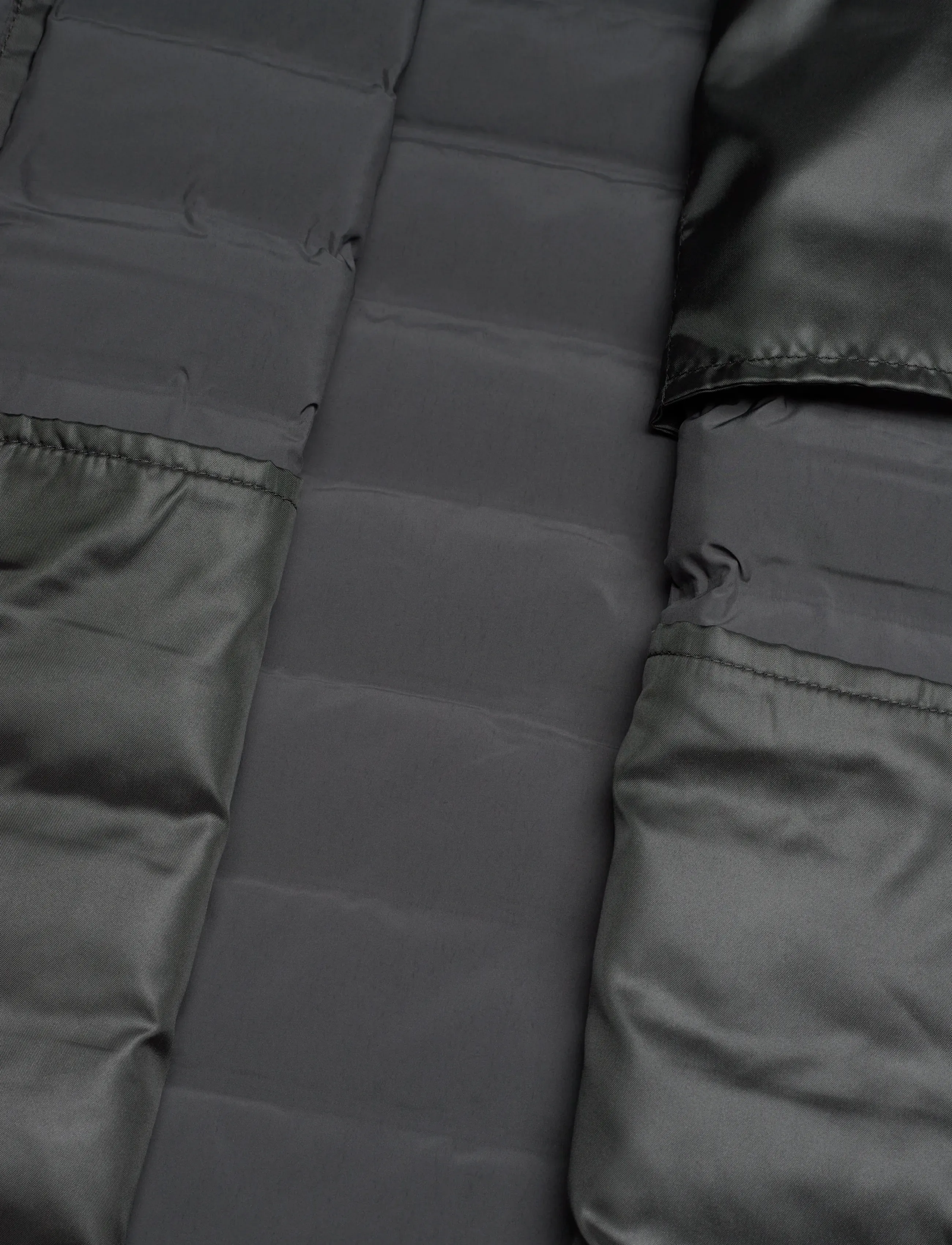 Helly Hansen - ARCTIC OCEAN HYBRID INSULATOR - daunenjacken - ebony - 4