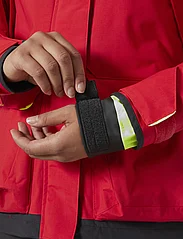 Helly Hansen - W PIER 3.0 JACKET - outdoor & rain jackets - alert red - 6