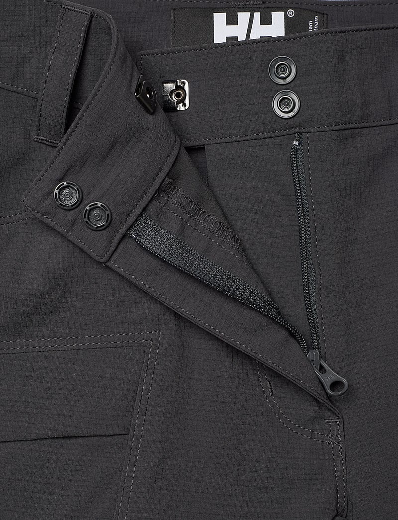 Helly Hansen - W QD CARGO SHORTS - lauko šortai - ebony - 5