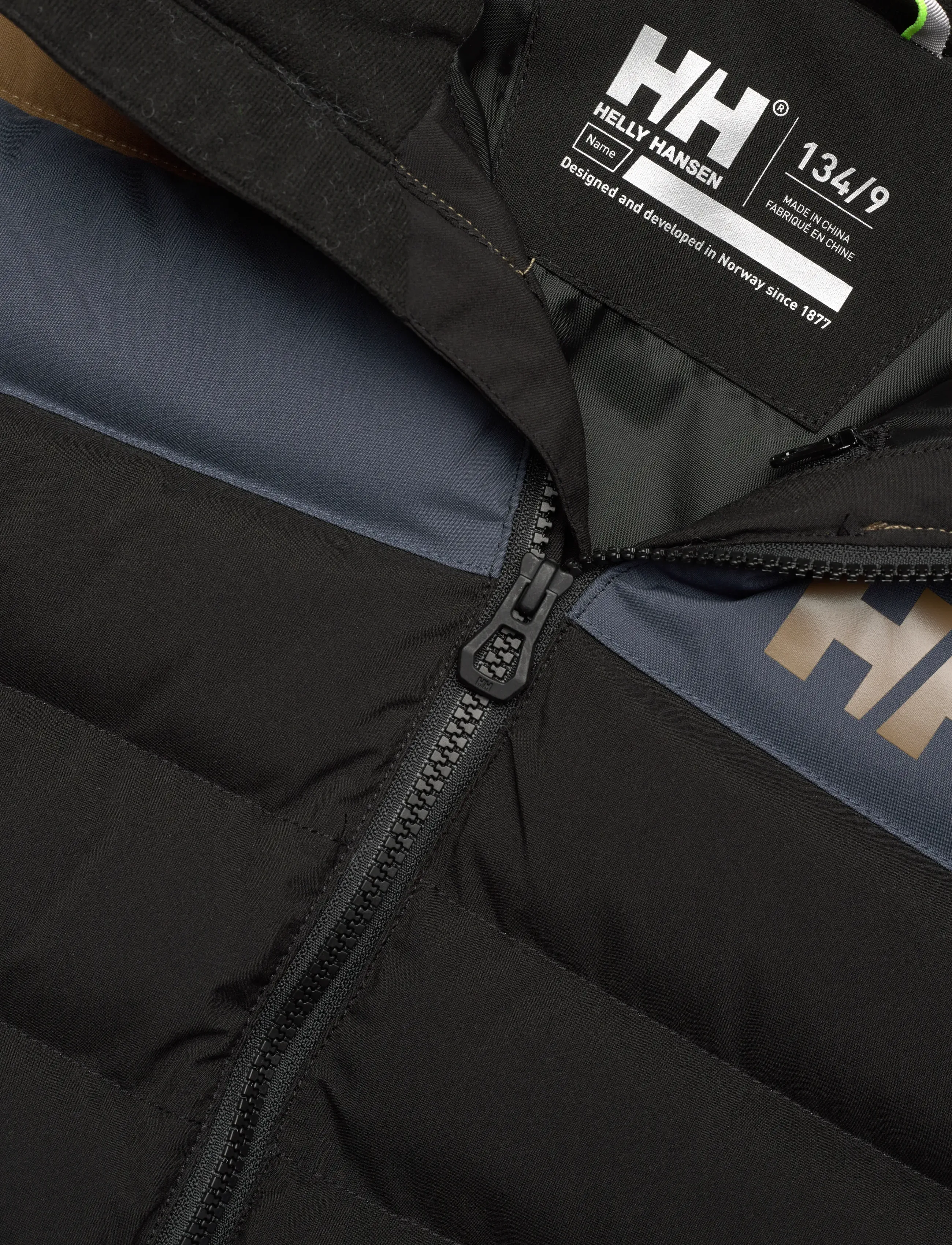 Helly Hansen - JR CYCLONE JACKET - ski jackets - black - 4