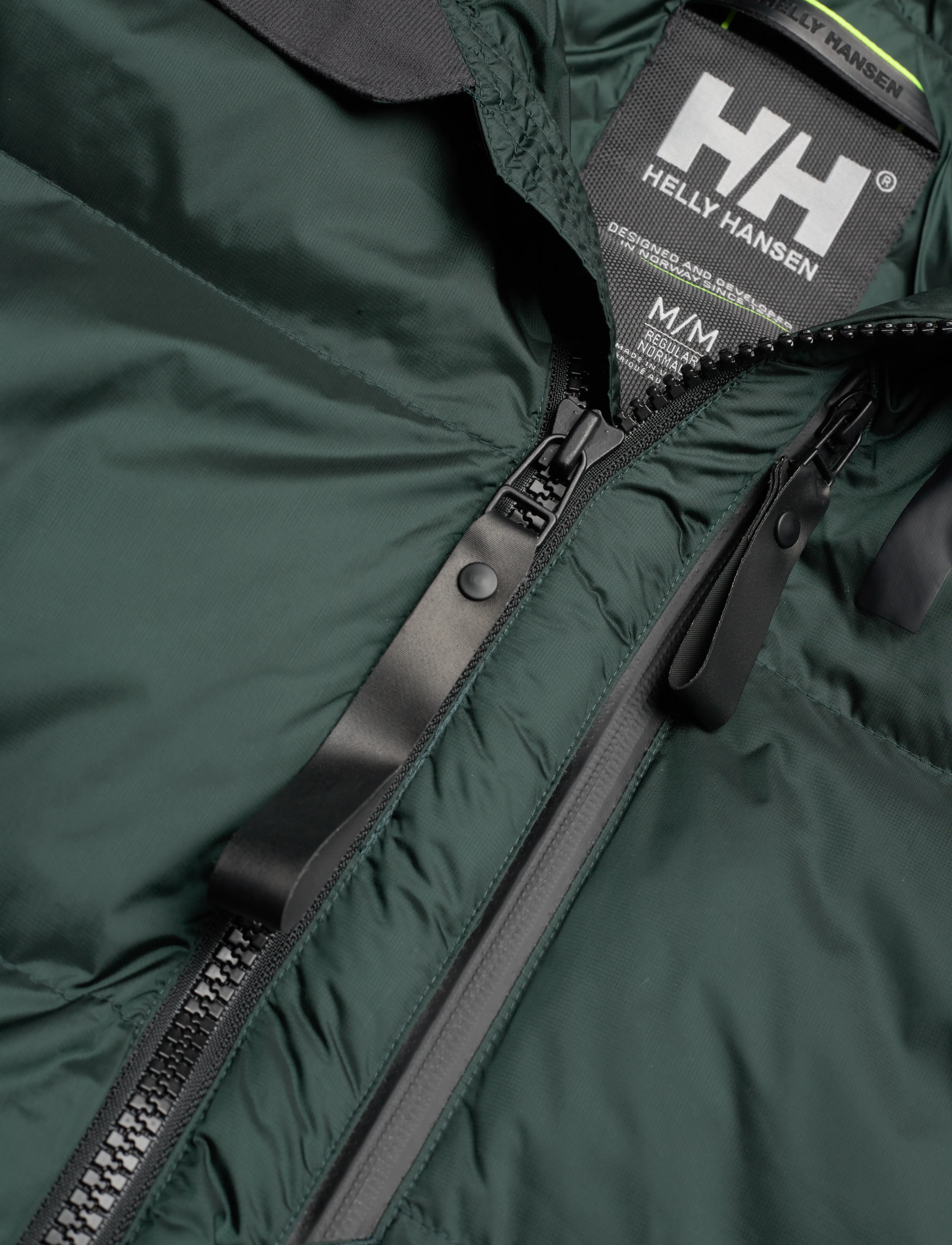 Helly Hansen - ACTIVE WINTER PARKA - darkest spr - 2