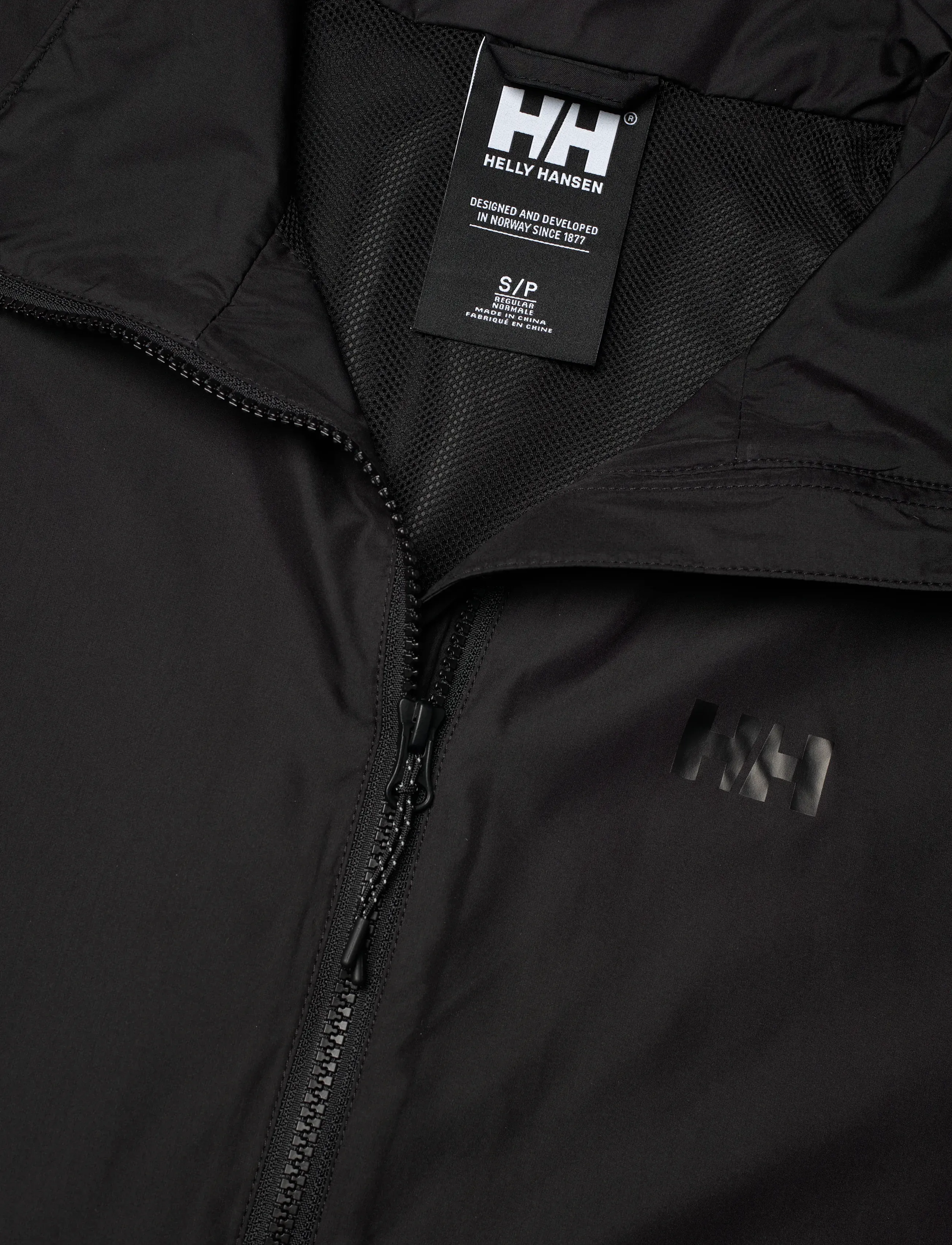 Helly Hansen - W ESSENCE SPRING VEST - kamizelki - black - 2