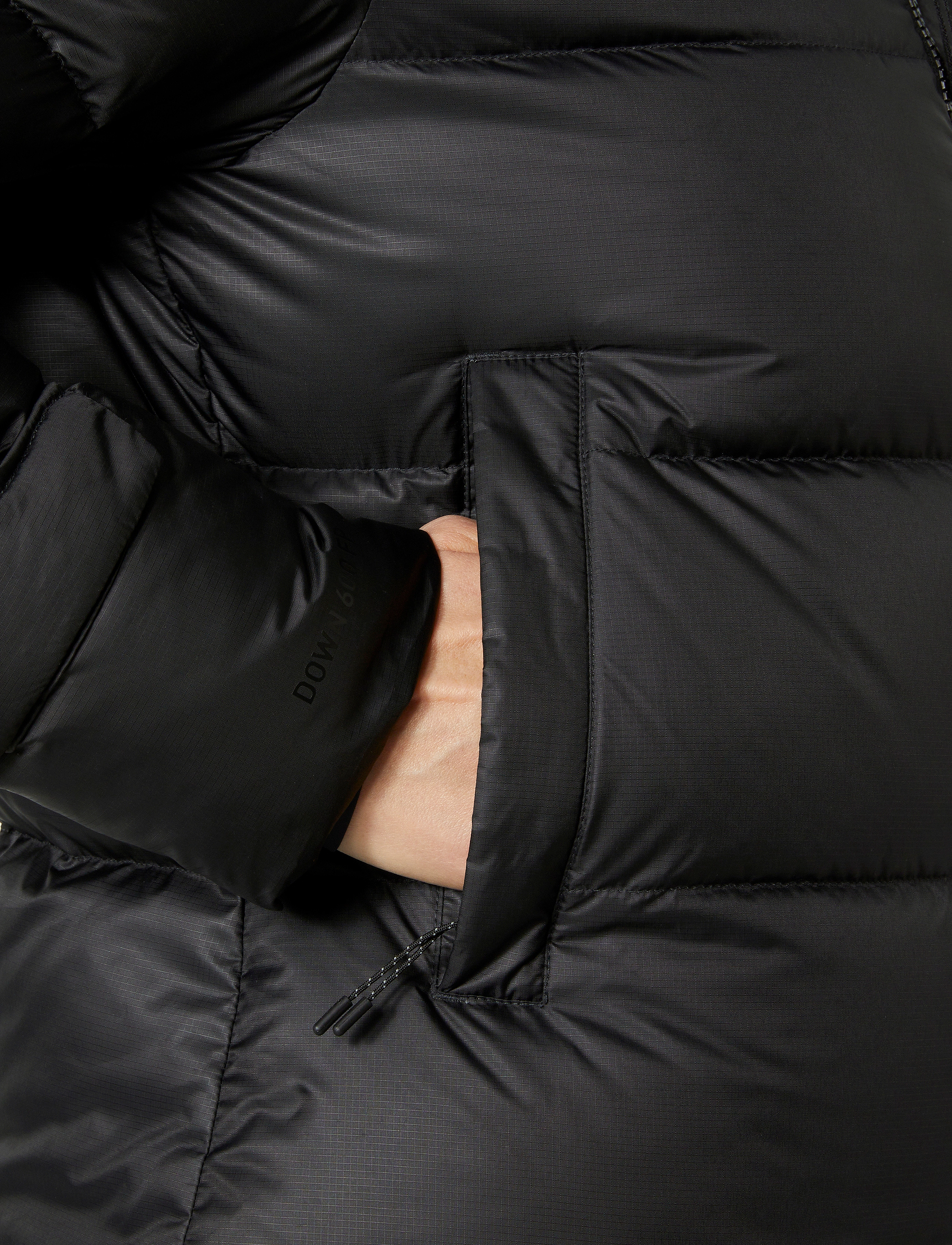 W Essence Down Jacket 5