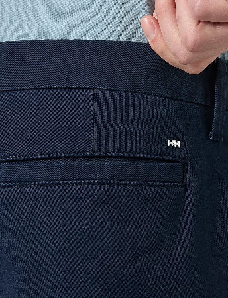 Helly Hansen - BRYGGEN CHINO SHORTS - freizeit shorts - navy - 4