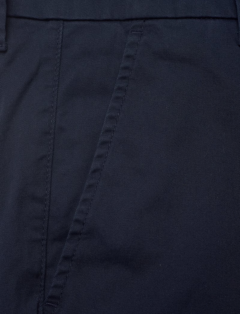 Helly Hansen - BRYGGEN CHINO SHORTS - freizeit shorts - navy - 5