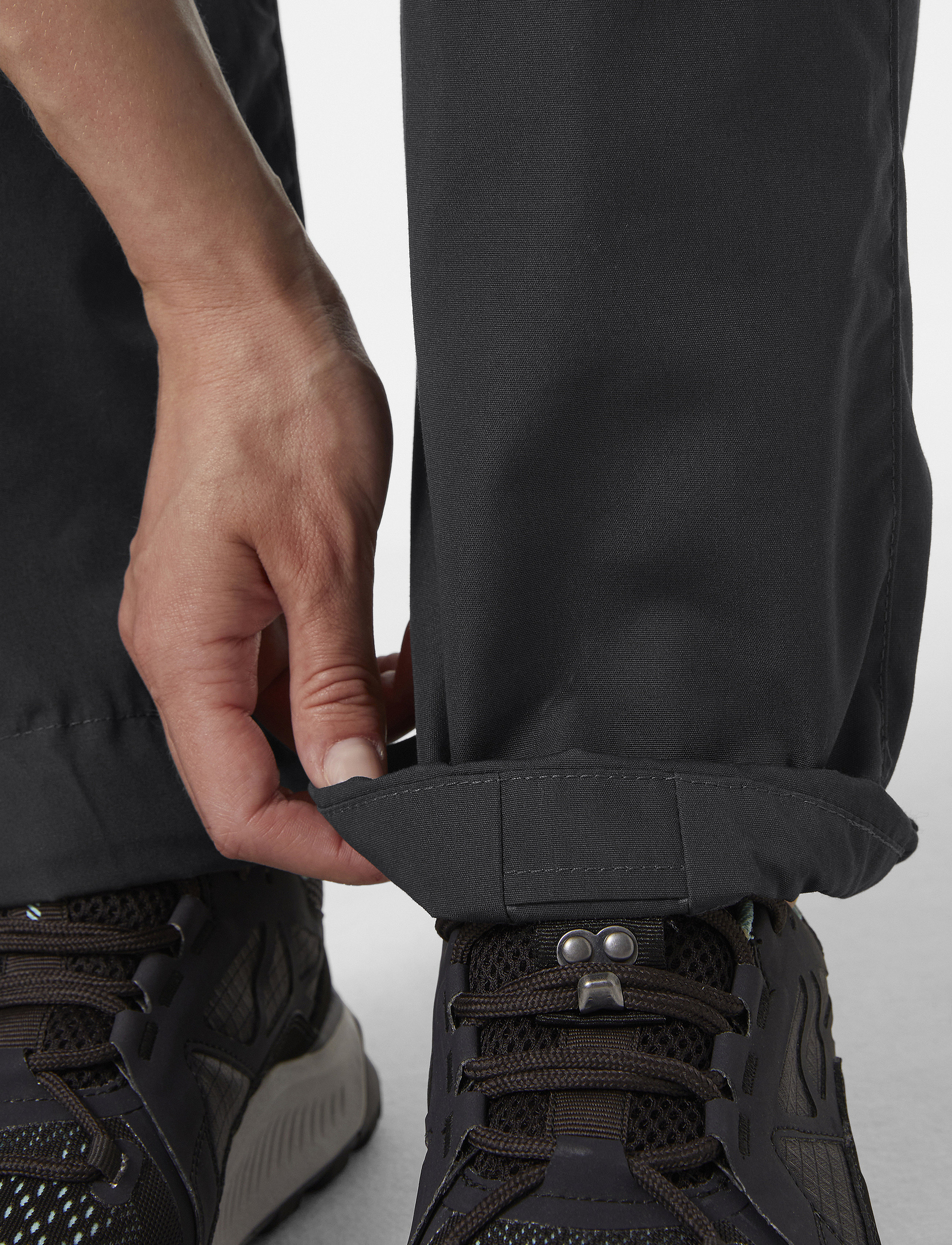 Helly Hansen - W VANDRE TUR PANT - ebony - 5