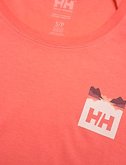 Helly Hansen - W NORD GRAPHIC DROP T-SHIRT - t-shirts - peach echo - 4