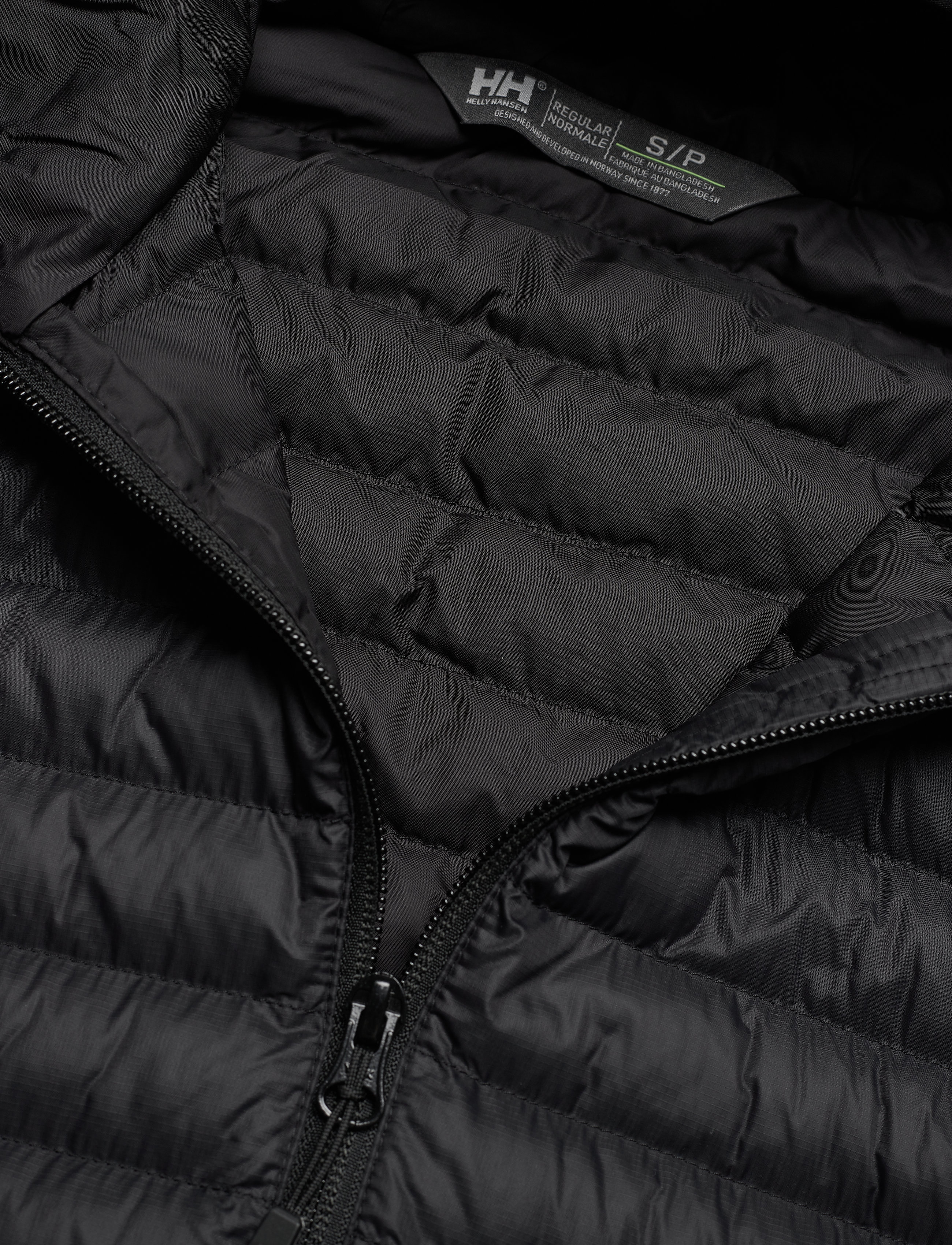 Helly Hansen - W SIRDAL HOODED INSULATOR JACK - 990 black - 4