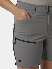 Helly Hansen - W VIKA TUR SHORTS - sports shorts - concrete - 4