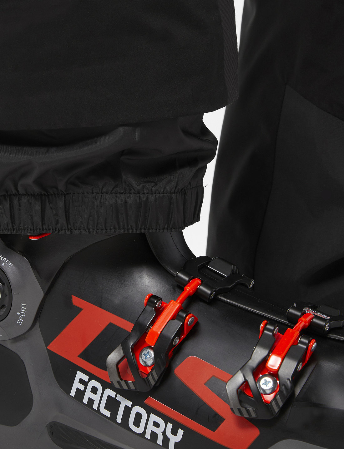 Helly Hansen - LEGENDARY INSULATED BIB PANT - pantalons de ski - black - 5