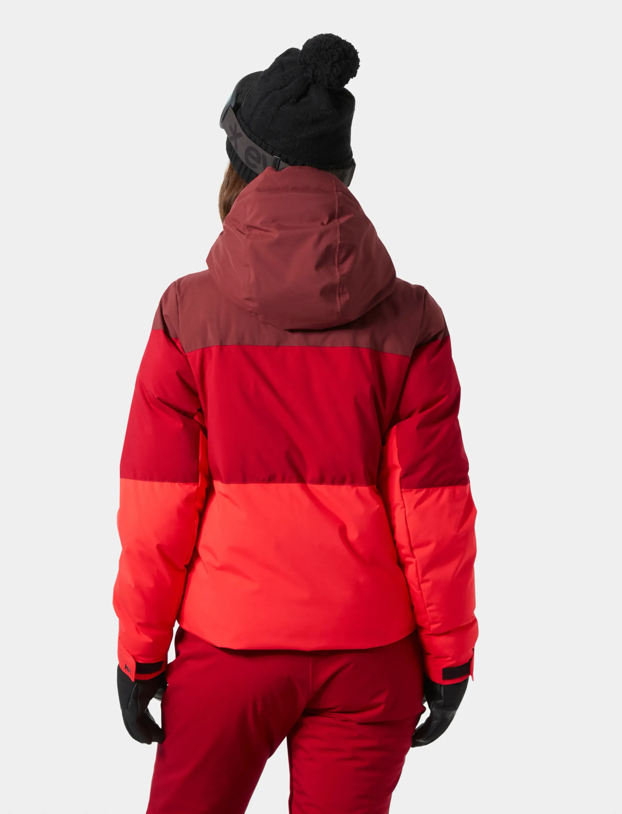 Helly Hansen - W NORA SHORT PUFFY JACKET - skijacken - red - 3
