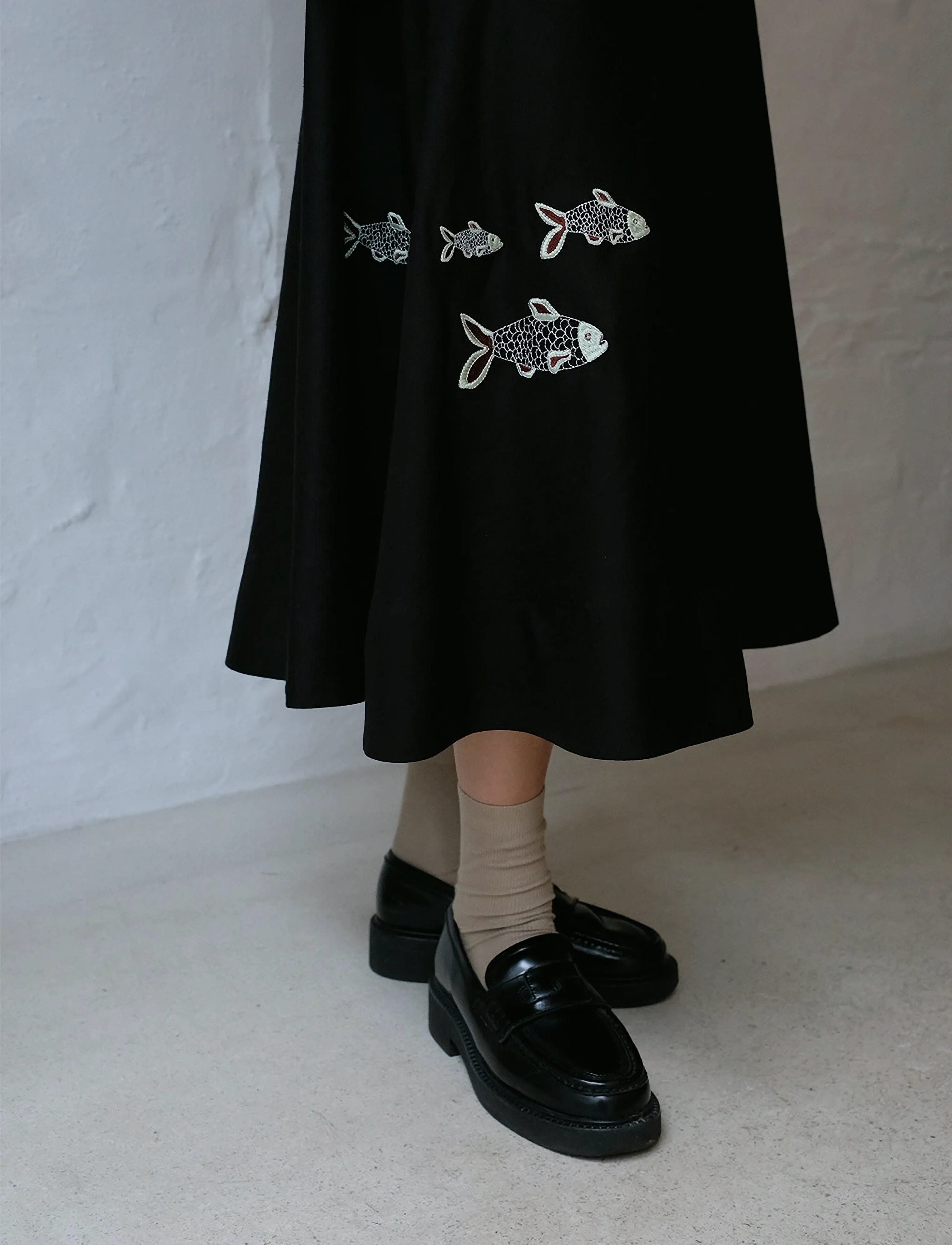 Helmstedt Sofie Skirt, S, Black, Nederdele > Knælange Og Midi Nederdele, Dame