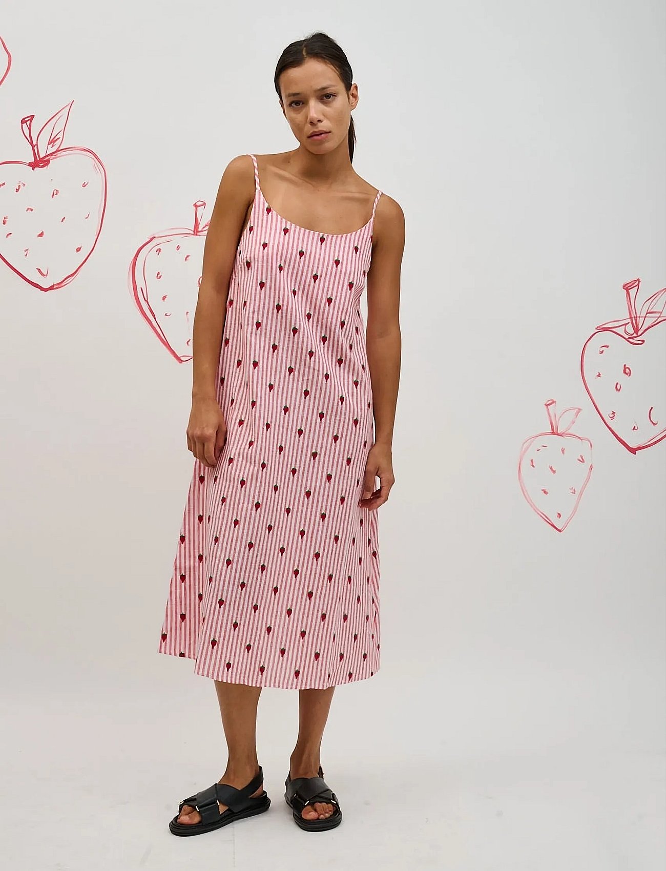 Leva Dress - RED STRIPE W STRAWBERRY EMB
