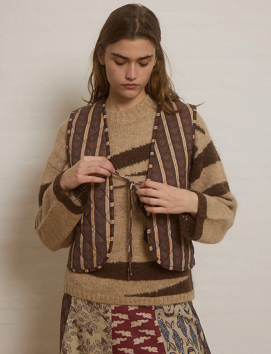 Helmstedt - Frida Reversible Vest - quilted vests - patchwork of dreams - 3