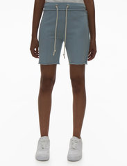 Helmut Lang - PANEL SHORTS.TRAPUNT - sweat shorts - metallic blue - 6
