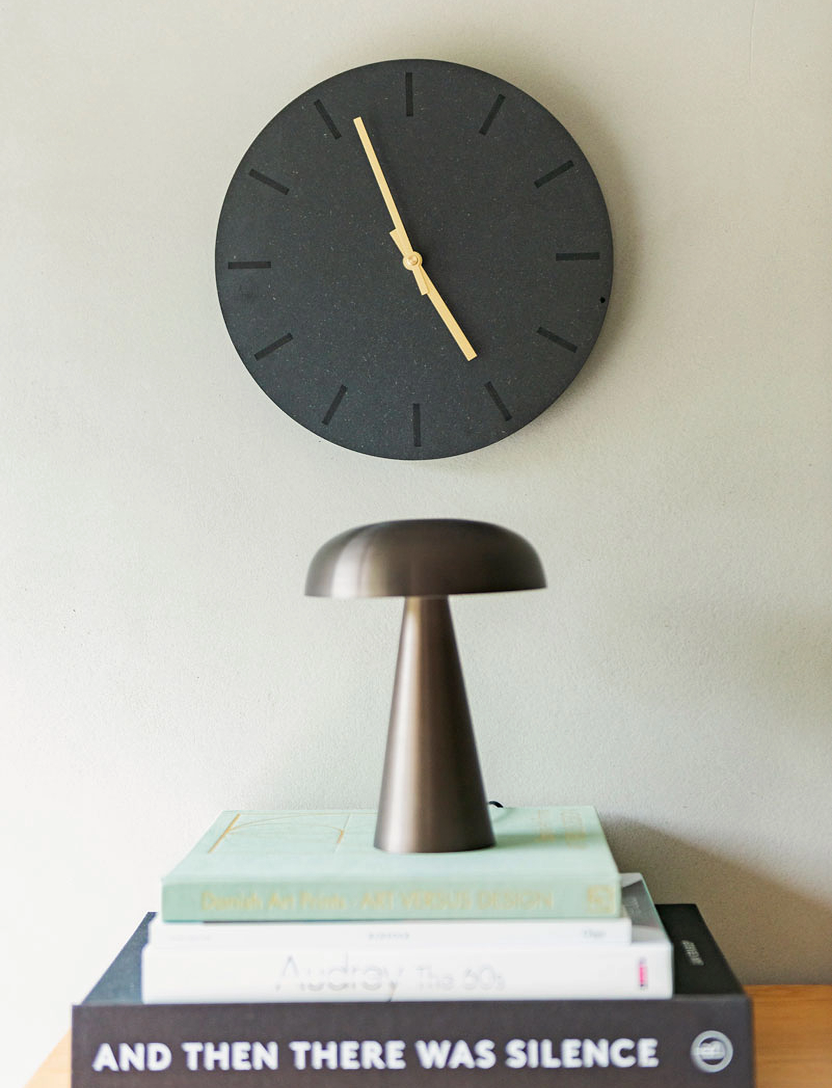 Hemverk Gunpowder, Ø 38 cm, Watches, Grau - Wall Clocks, Homeware