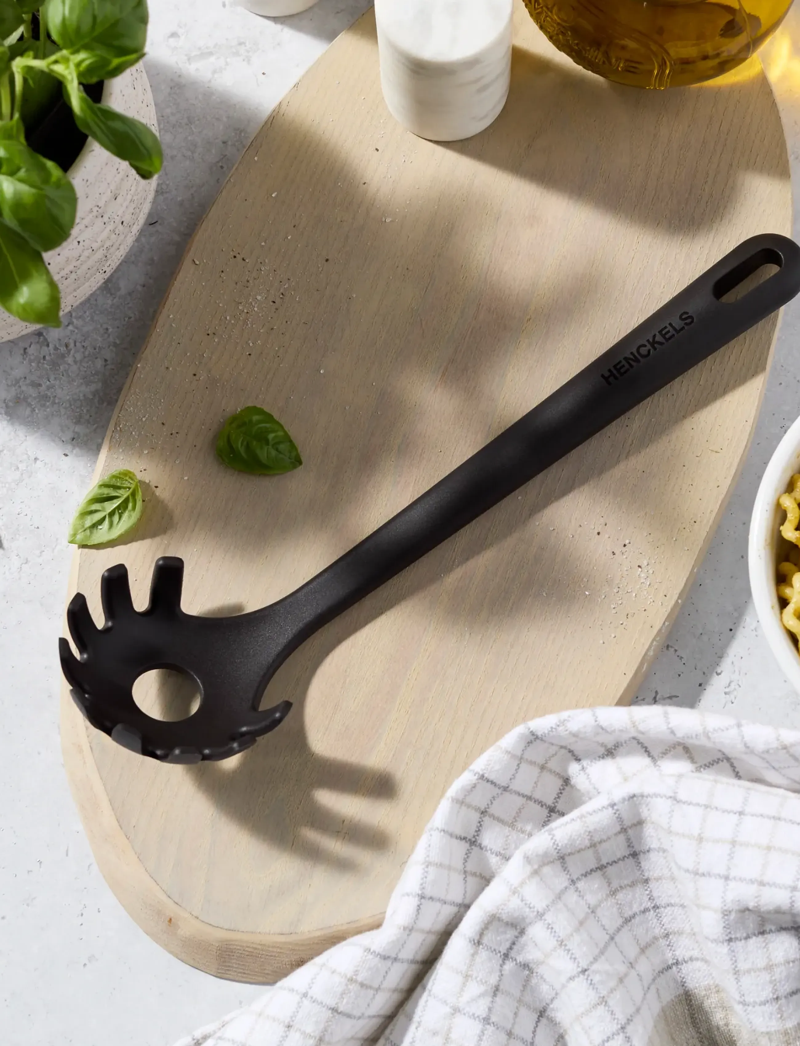 Henckels by ZWILLING - Spaghetti fork 30 cm - nudelmaschinen & zubehör - black - 0