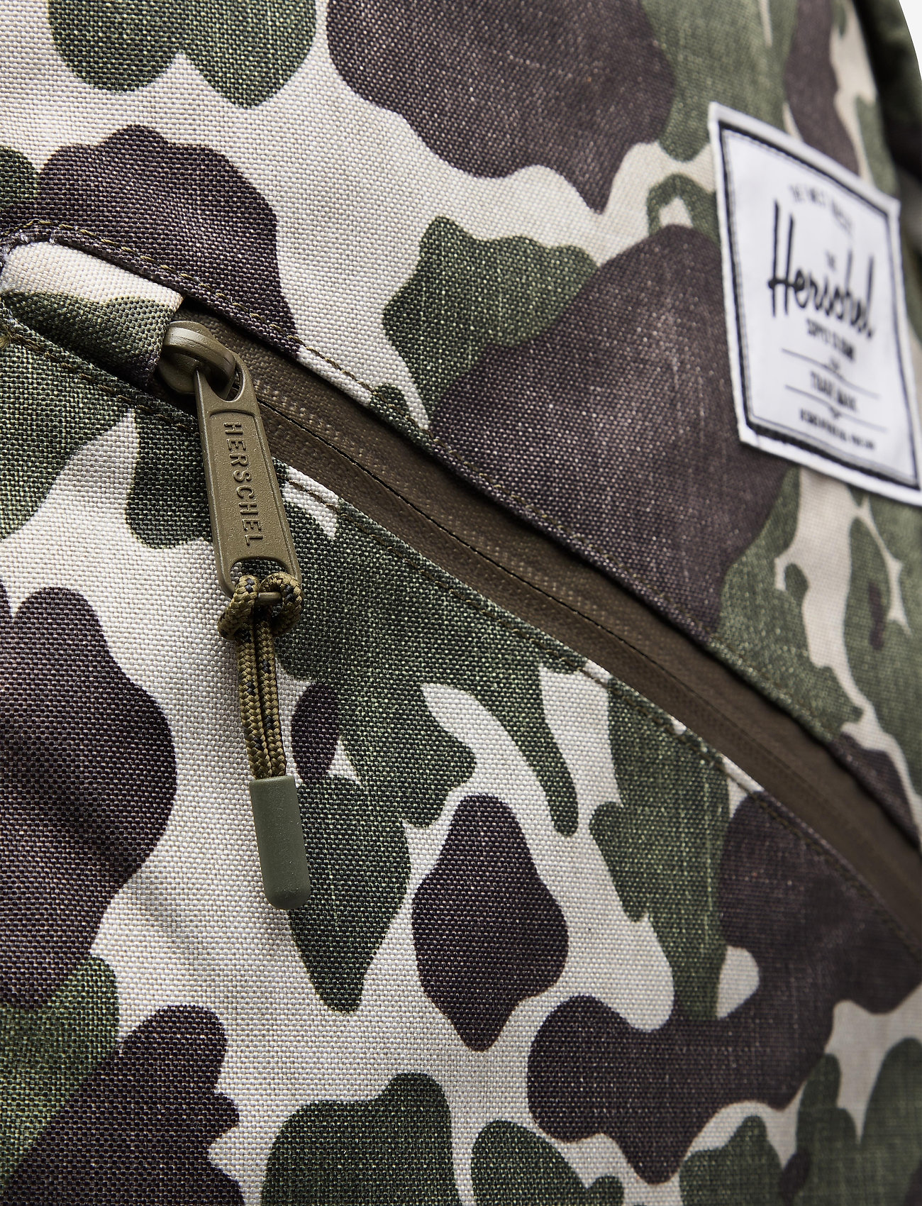 Herschel - Parker - frog camo - 3
