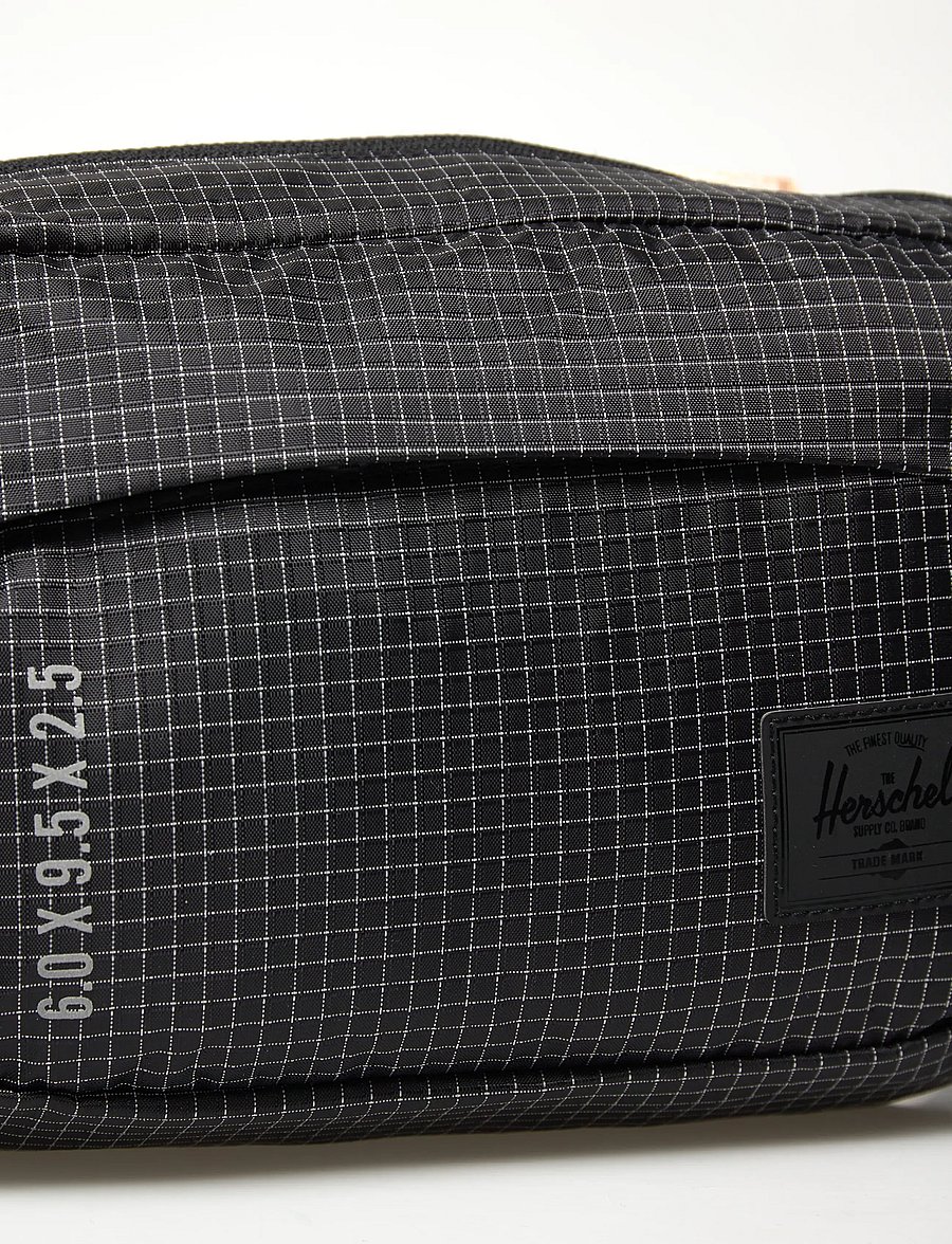 Herschel - Ultralight Hip Pack 2 L - handtaschen & bauchtaschen - black - 3